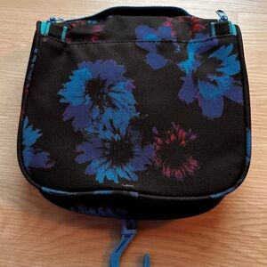 Dakine Hanging Travel Toiletry Bag Floral Black Blue Organizer Hook